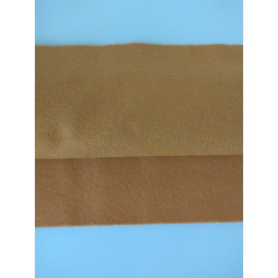 Фетр мягкий 1,5 мм (30*30 см) цв. светло-коричневый,  цена за лист